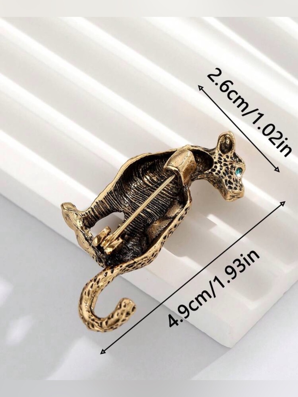 Leopard golden brooch - Picture 3 of 3